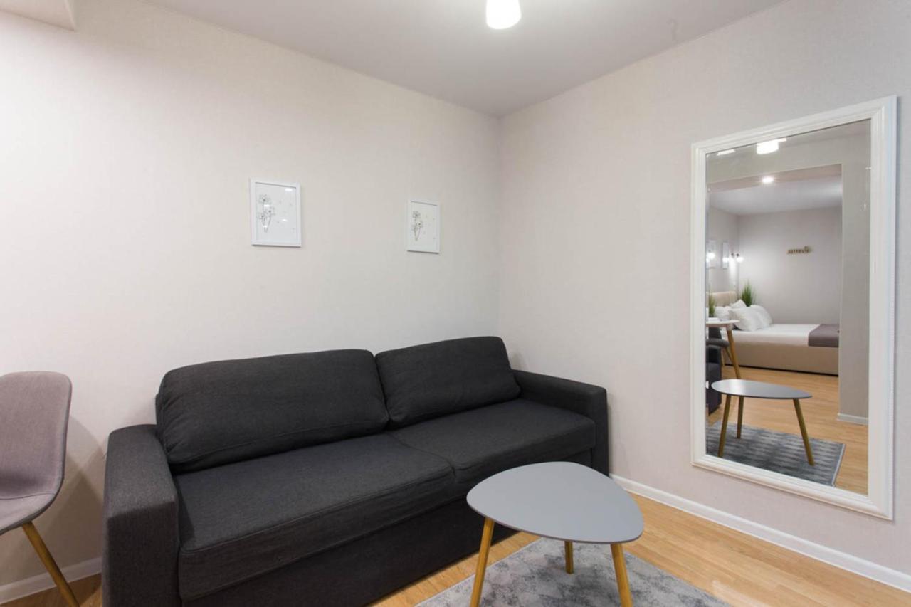 Apartment In The City Center - Gimnasiyna Naberezhna 24A-1 ハルキウ エクステリア 写真