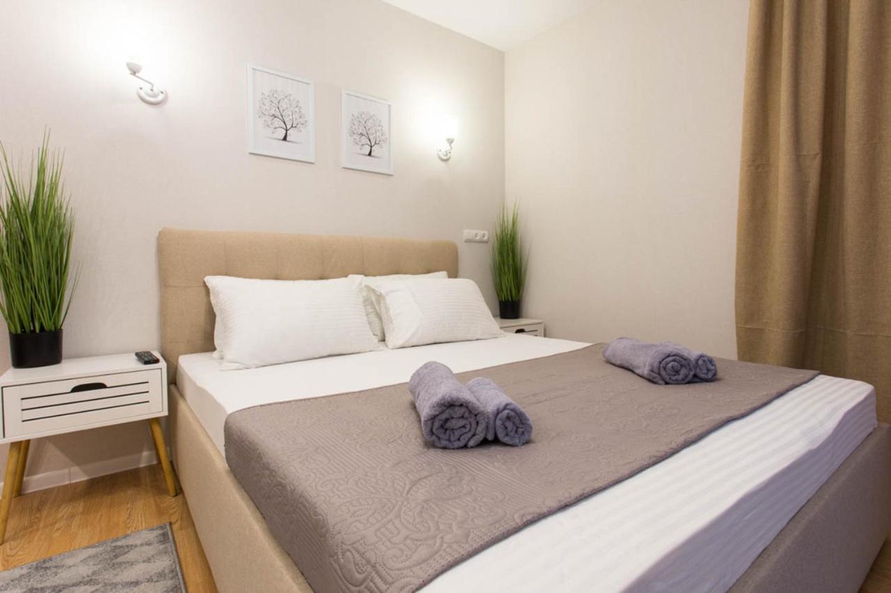 Apartment In The City Center - Gimnasiyna Naberezhna 24A-1 ハルキウ エクステリア 写真