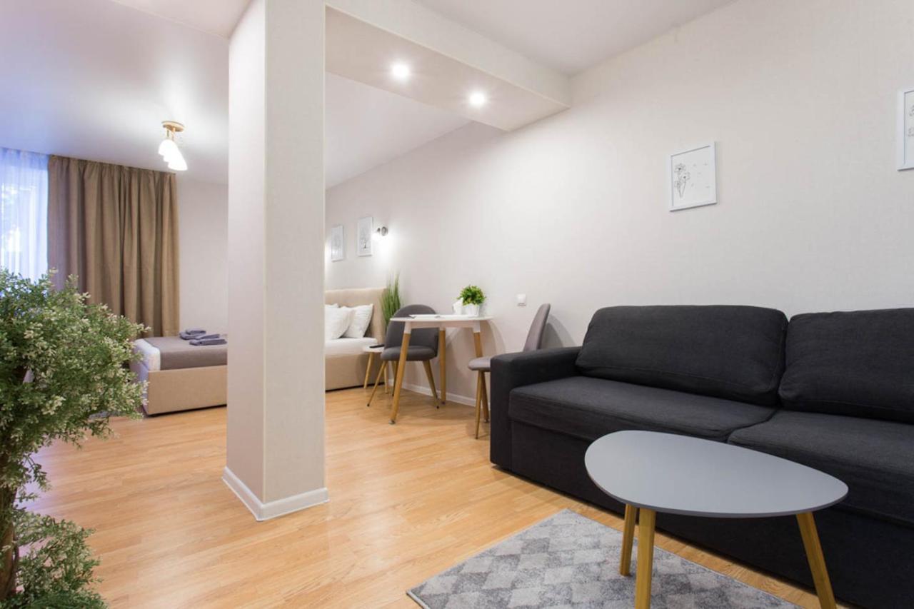 Apartment In The City Center - Gimnasiyna Naberezhna 24A-1 ハルキウ エクステリア 写真