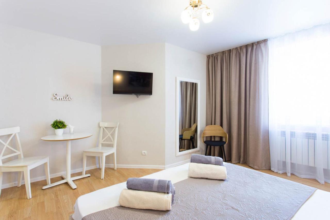 Apartment In The City Center - Gimnasiyna Naberezhna 24A-1 ハルキウ エクステリア 写真