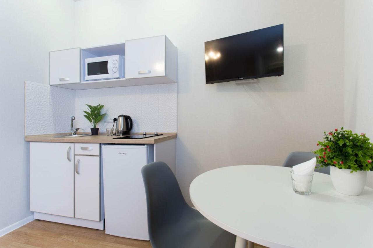 Apartment In The City Center - Gimnasiyna Naberezhna 24A-1 ハルキウ エクステリア 写真