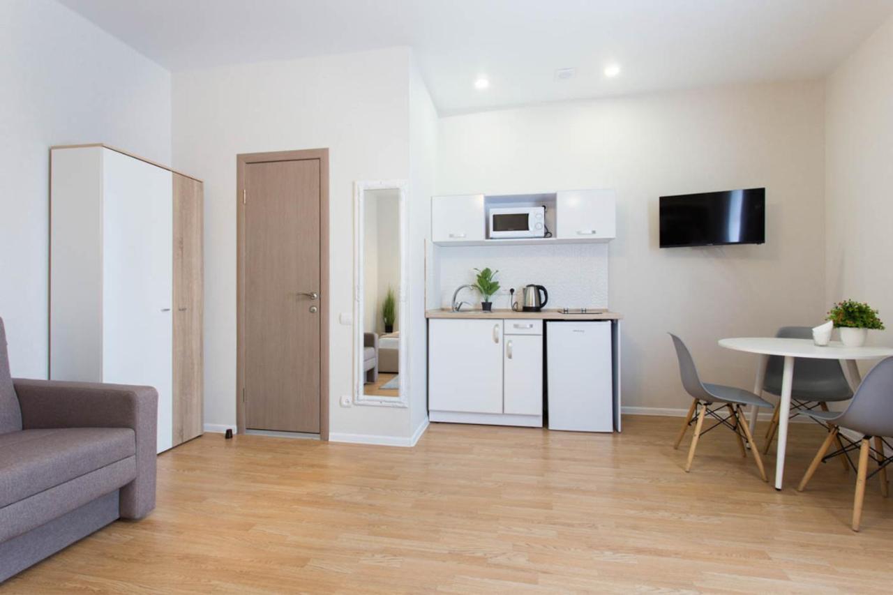 Apartment In The City Center - Gimnasiyna Naberezhna 24A-1 ハルキウ エクステリア 写真